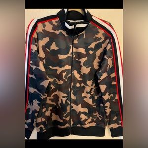 Zara Men’s Camouflage Jacket Size Medium